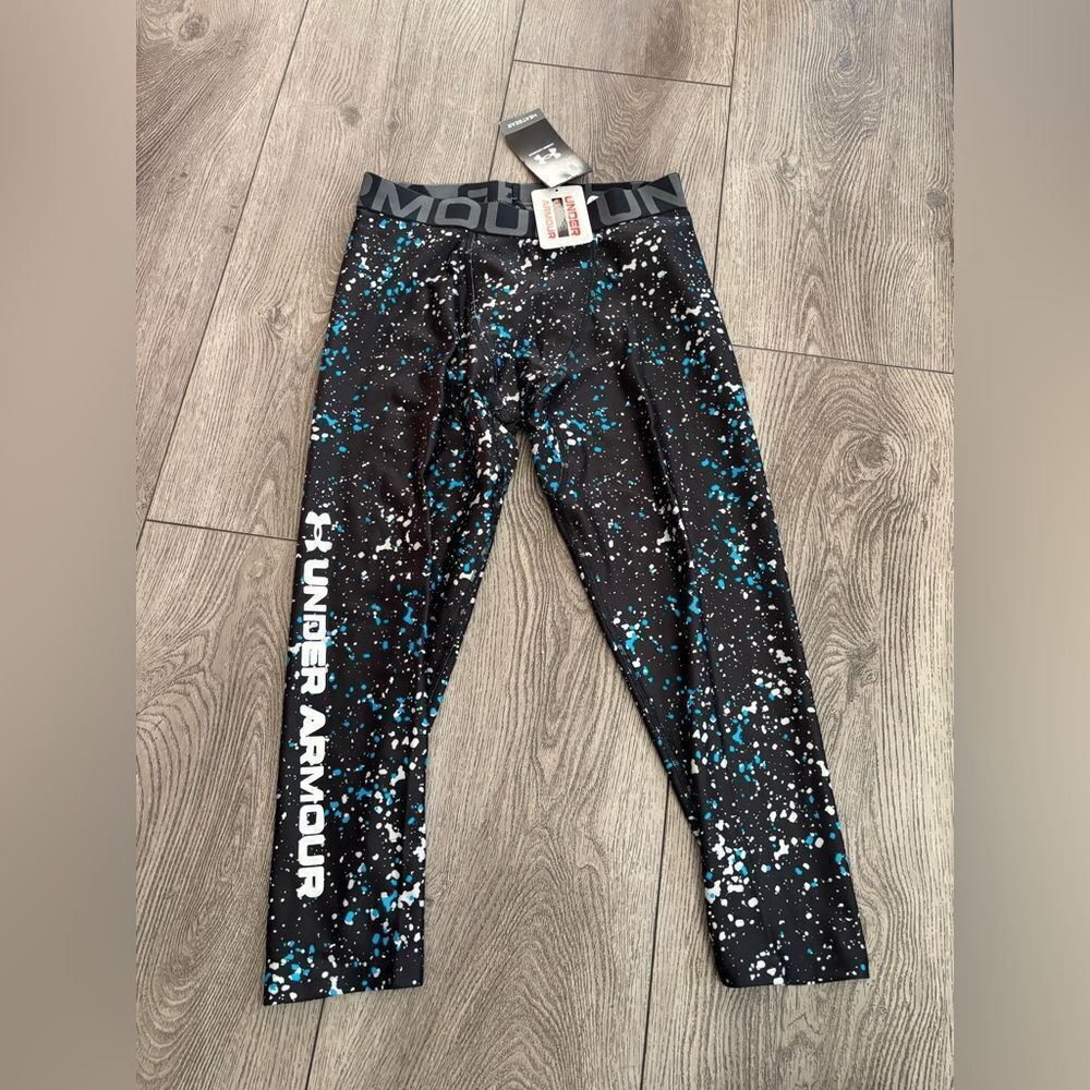 Under Armour Black and Blue 3/4 Leggings